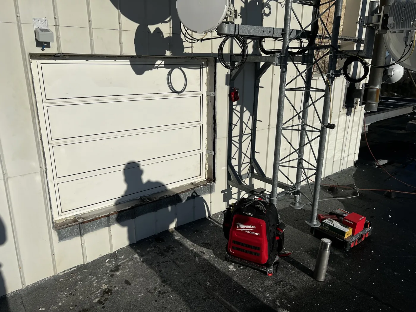 FLW 40 - Smoke extraction from a protected escape route (CHÚC)