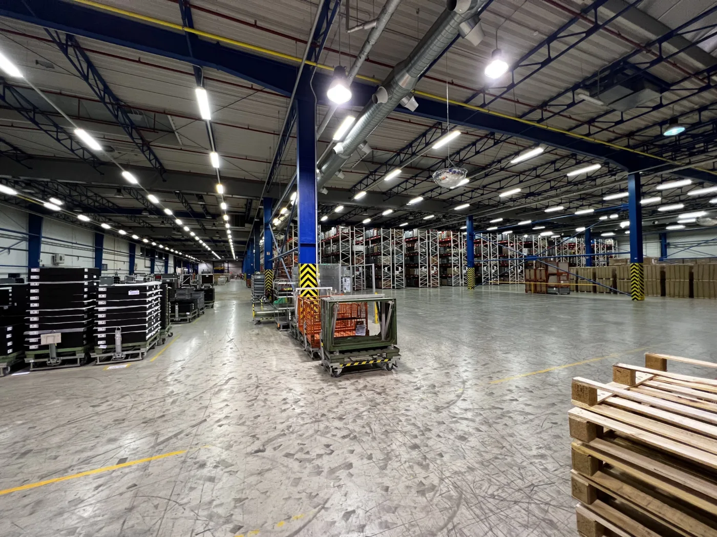 FK servis - FK SMOKE - Anchoring into trapezoidal sheet metal